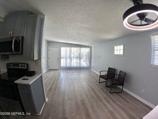 3039 LORMAN Drive, Jacksonville, FL 32223