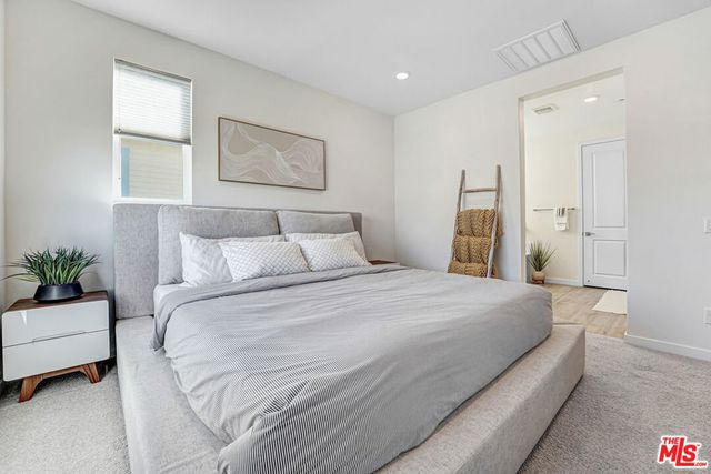 27566 Manzanita Way, Valencia, CA 91381