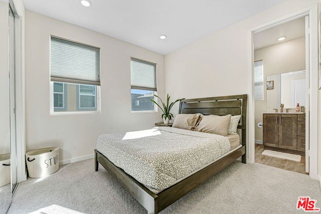 27566 Manzanita Way, Valencia, CA 91381