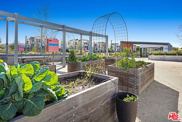 27566 Manzanita Way, Valencia, CA 91381