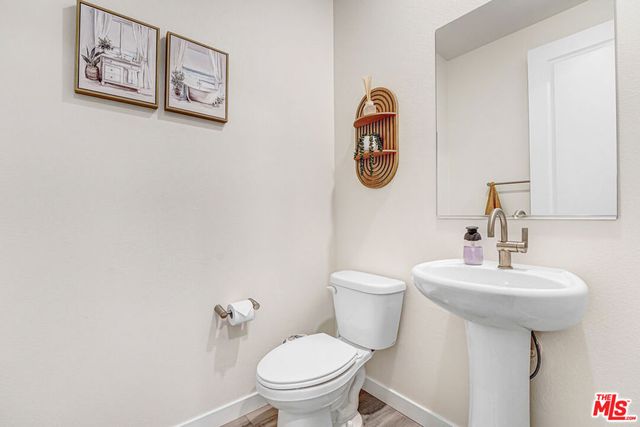 27566 Manzanita Way, Valencia, CA 91381