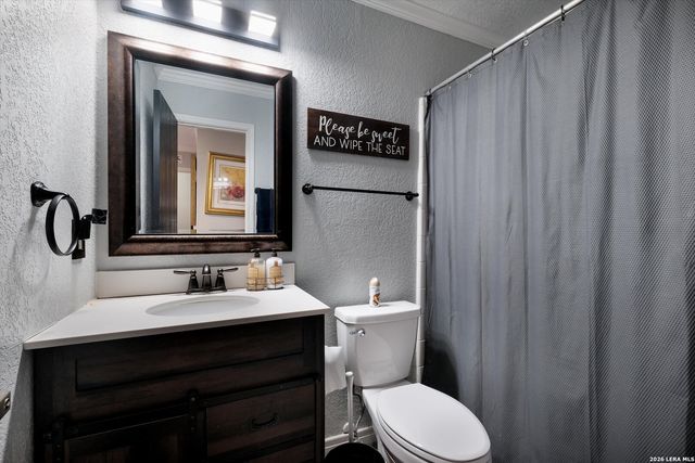 6611 Wood Bench, San Antonio, TX 78233