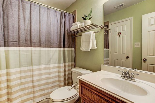 5322 Nett Street C, Houston, TX 77007