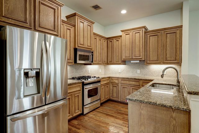 5322 Nett Street C, Houston, TX 77007