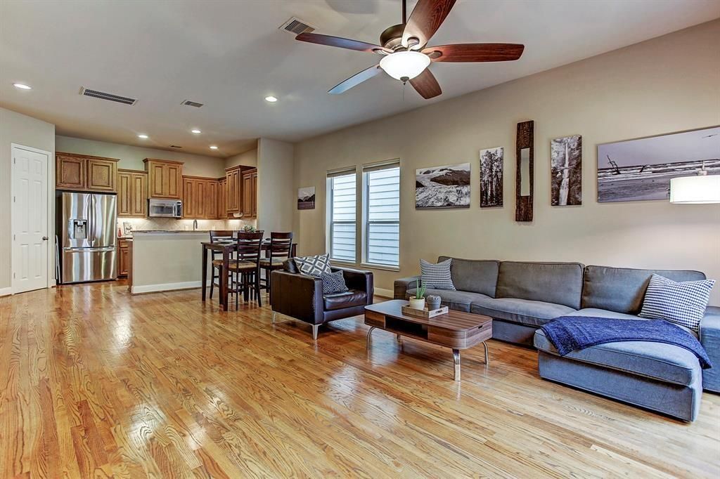 5322 Nett Street C, Houston, TX 77007