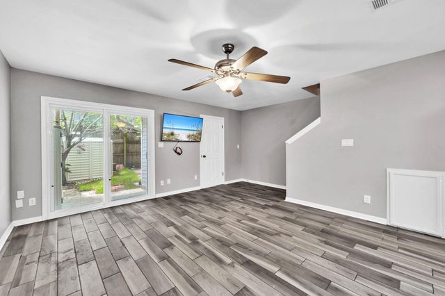 439 Waterway Lane, Fort Walton Beach, FL 32547