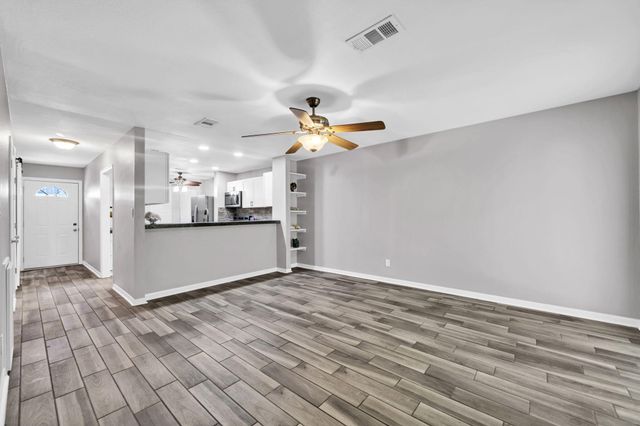 439 Waterway Lane, Fort Walton Beach, FL 32547