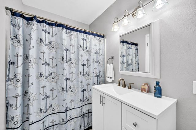 439 Waterway Lane, Fort Walton Beach, FL 32547