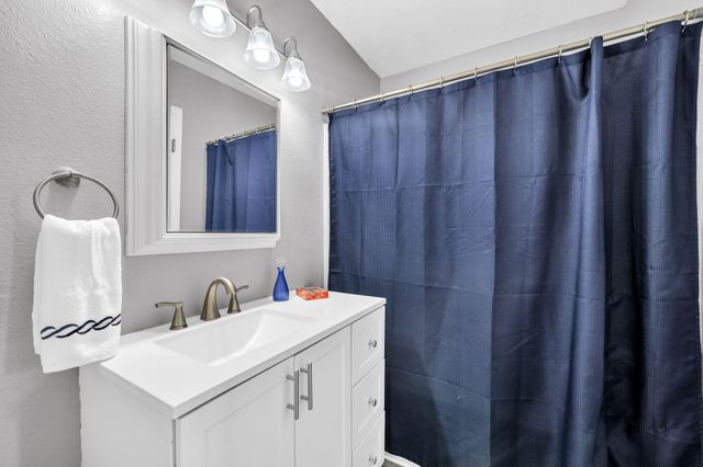 439 Waterway Lane, Fort Walton Beach, FL 32547