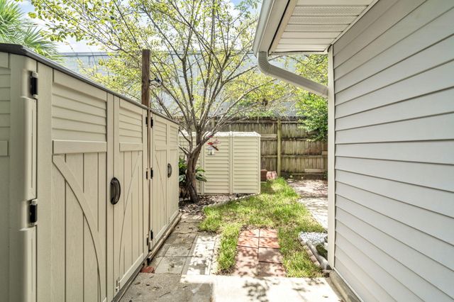 439 Waterway Lane, Fort Walton Beach, FL 32547