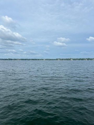 439 Waterway Lane, Fort Walton Beach, FL 32547