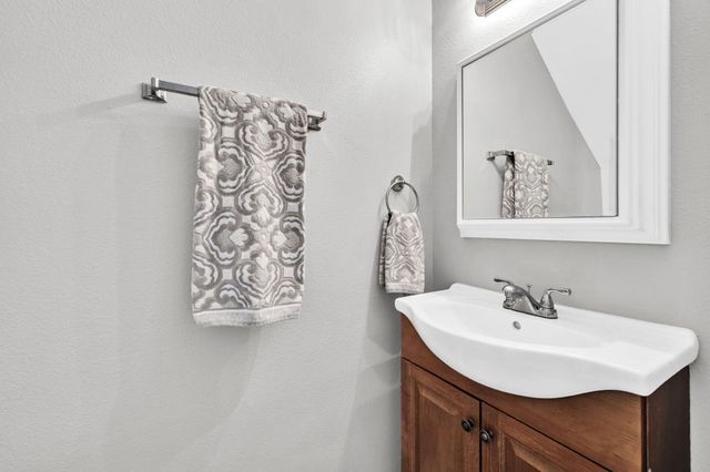 439 Waterway Lane, Fort Walton Beach, FL 32547