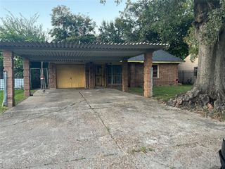 8611 Cowart Street, Houston, TX 77029