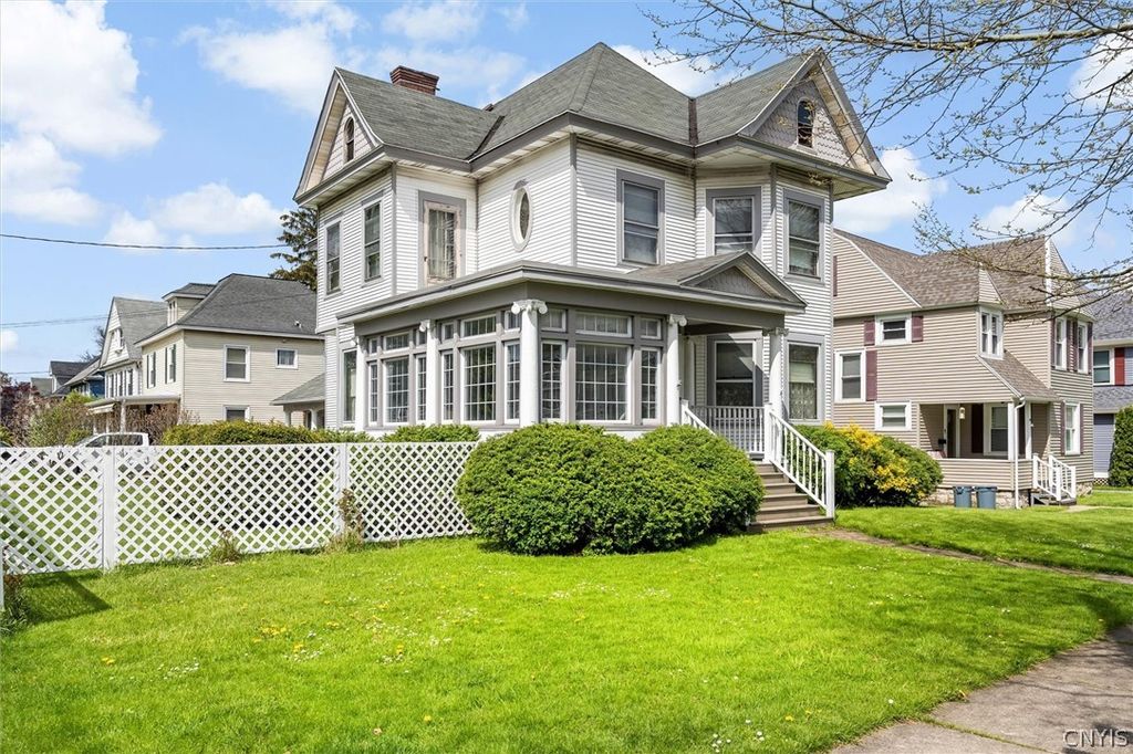 161 East Genesee Street, Auburn, NY 13021