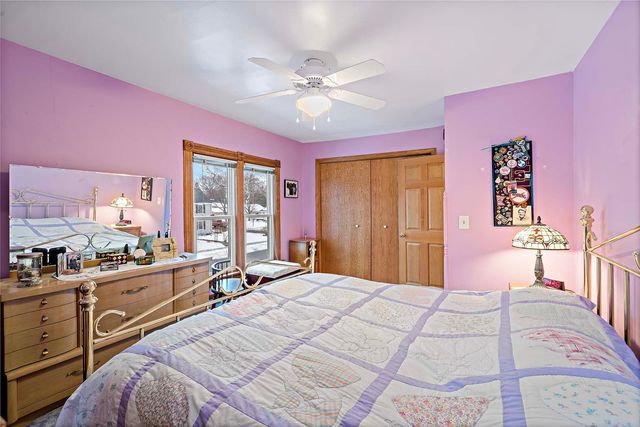 237 10th Avenue N, Hopkins, MN 55343