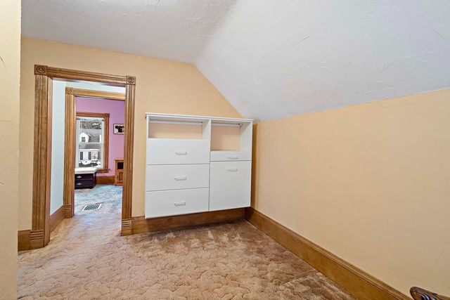 237 10th Avenue N, Hopkins, MN 55343