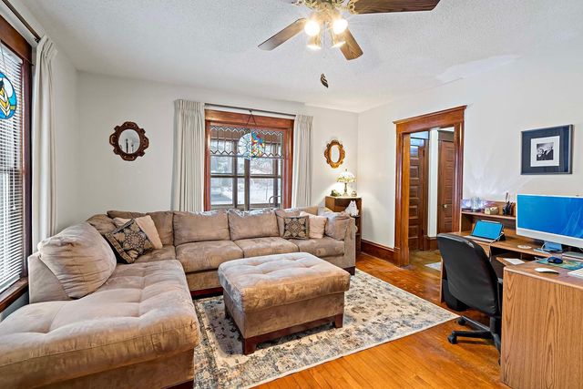 237 10th Avenue N, Hopkins, MN 55343