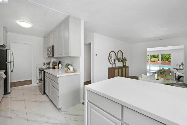 2744 Kennedy St, Livermore, CA 94551