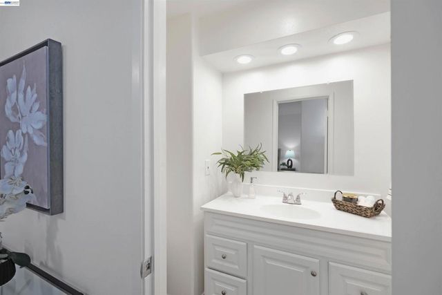 2744 Kennedy St, Livermore, CA 94551