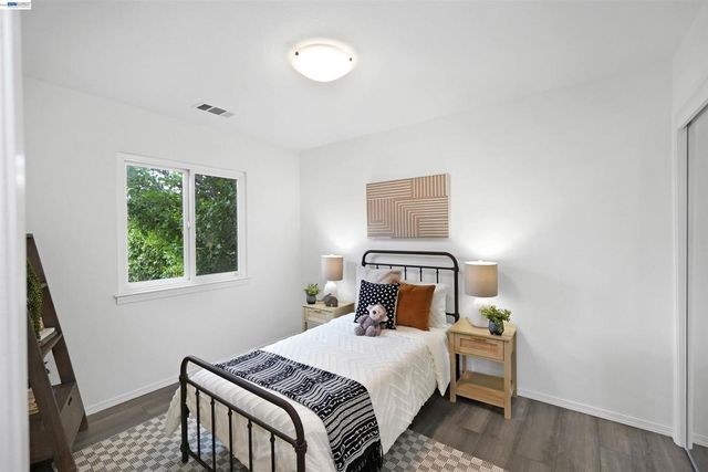 2744 Kennedy St, Livermore, CA 94551