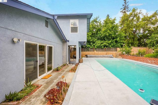 2744 Kennedy St, Livermore, CA 94551