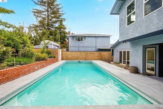 2744 Kennedy St, Livermore, CA 94551
