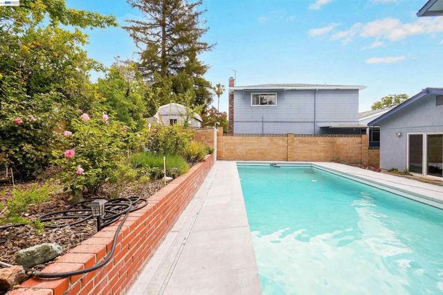 2744 Kennedy St, Livermore, CA 94551