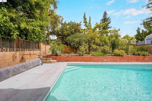 2744 Kennedy St, Livermore, CA 94551