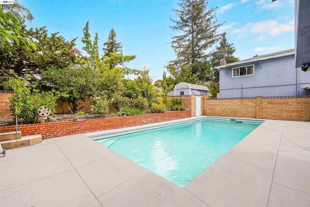 2744 Kennedy St, Livermore, CA 94551