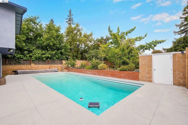 2744 Kennedy St, Livermore, CA 94551