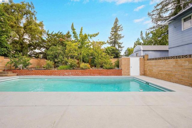2744 Kennedy St, Livermore, CA 94551