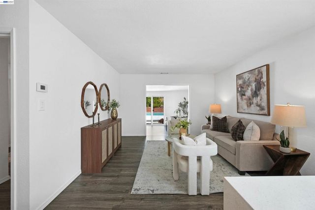 2744 Kennedy St, Livermore, CA 94551