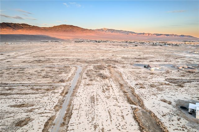 1501 West Fuego Lane, Pahrump, NV 89060