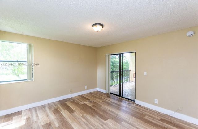 5721 Riverside Drive 202B5, Coral Springs, FL 33067