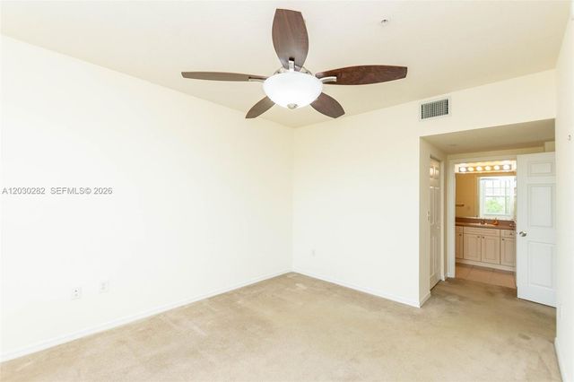 5721 Riverside Drive 202B5, Coral Springs, FL 33067