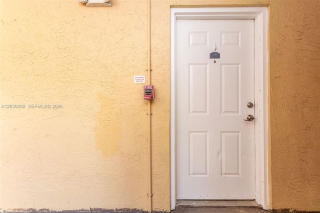 5721 Riverside Drive 202B5, Coral Springs, FL 33067