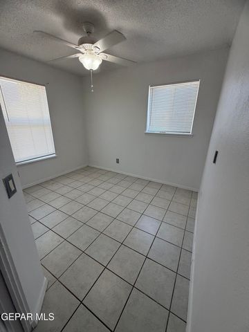 10025 Foothill Drive, El Paso, TX 79924