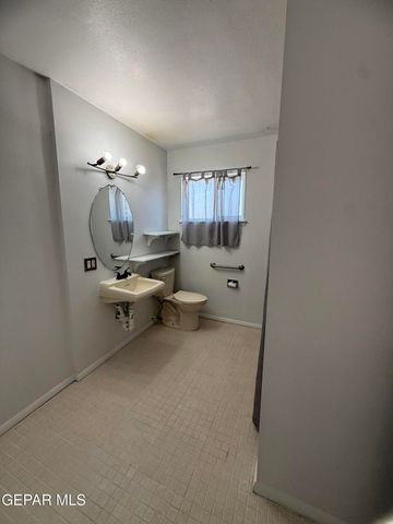 10025 Foothill Drive, El Paso, TX 79924