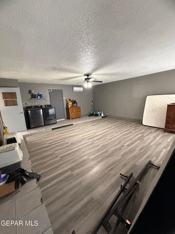 10025 Foothill Drive, El Paso, TX 79924