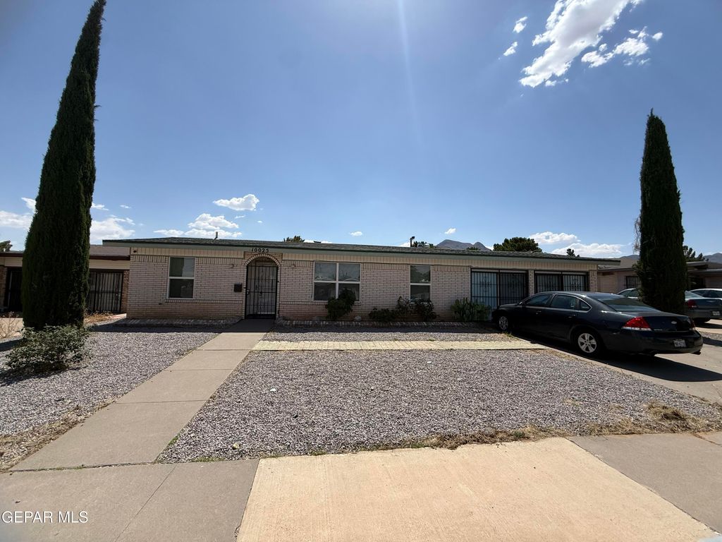 10025 Foothill Drive, El Paso, TX 79924
