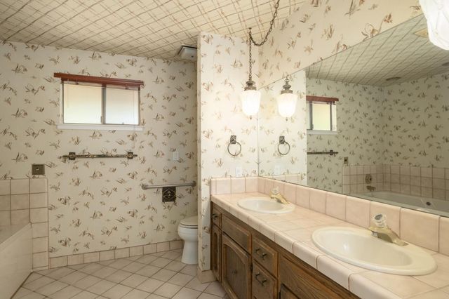 5367 N Briarwood Avenue, Fresno, CA 93711