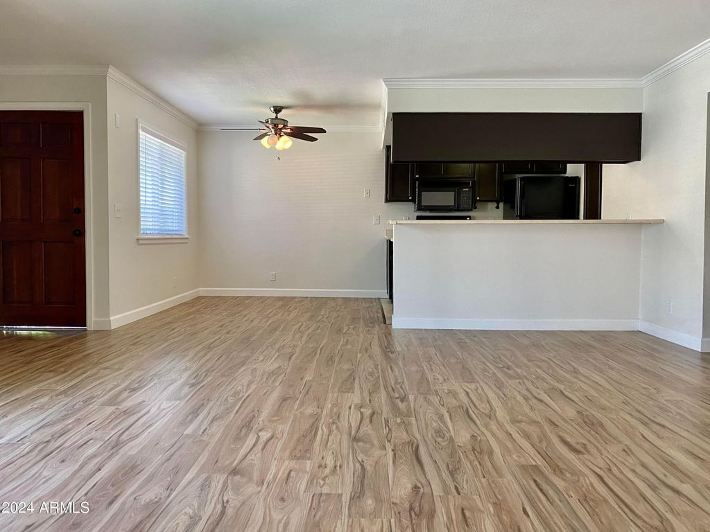 2228 E Campbell Avenue Apt 209, Phoenix, AZ 85016