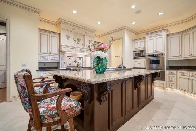 6308 E 105th Street, Tulsa, OK 74137