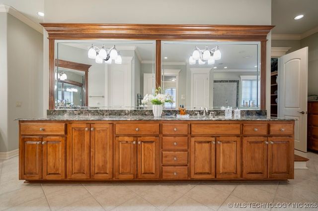 6308 E 105th Street, Tulsa, OK 74137