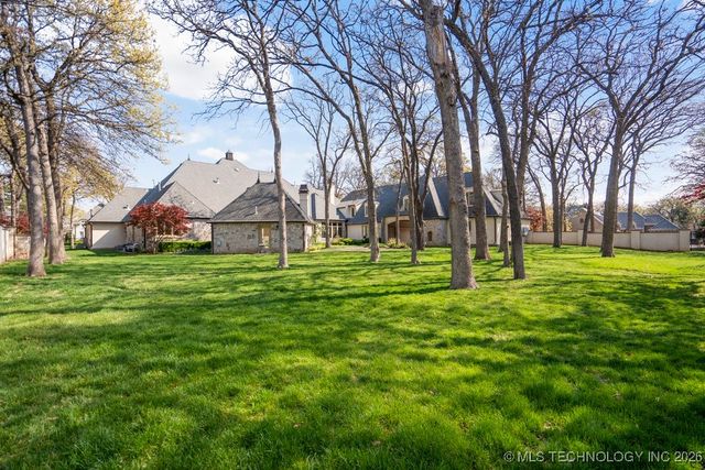 6308 E 105th Street, Tulsa, OK 74137