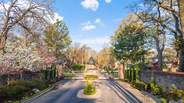 6308 E 105th Street, Tulsa, OK 74137