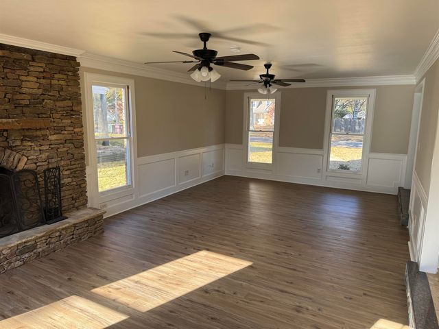 339 OAKLEIGH DR, Collierville, TN 38017