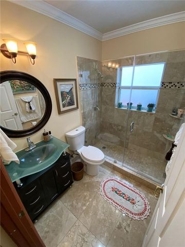 10747 NW 70th Terrace, Doral, FL 33178