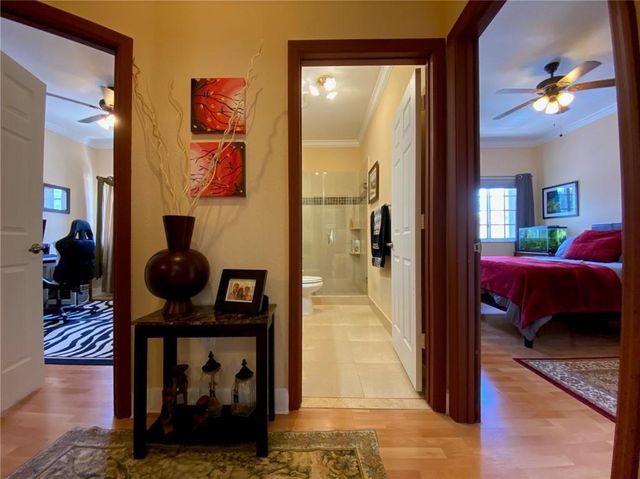 10747 NW 70th Terrace, Doral, FL 33178