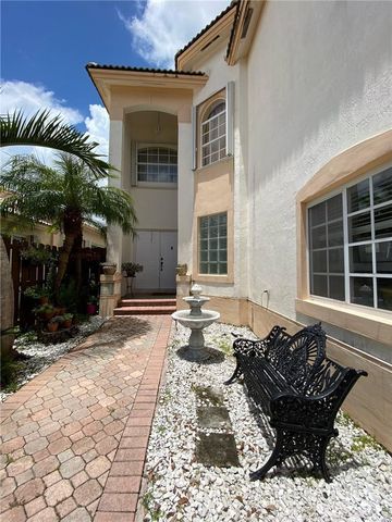 10747 NW 70th Terrace, Doral, FL 33178